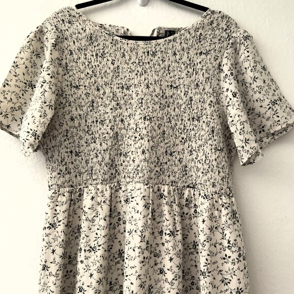 KRANDA PLUS SIZE SMOCKED MAXI DRESS - Picture 8 of 16